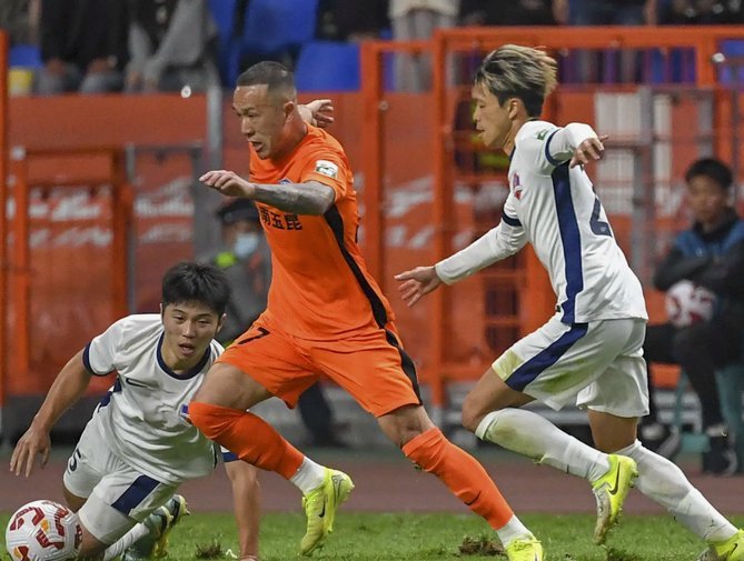 中超：大连1-3玉昆，奥斯卡双响，邓涵文、阿利米破门