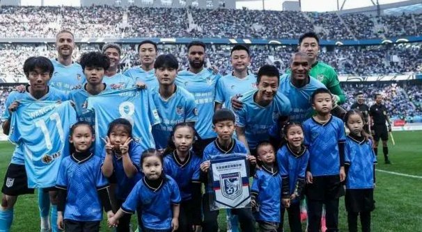 中超：大连1-3玉昆，奥斯卡双响，邓涵文、阿利米破门