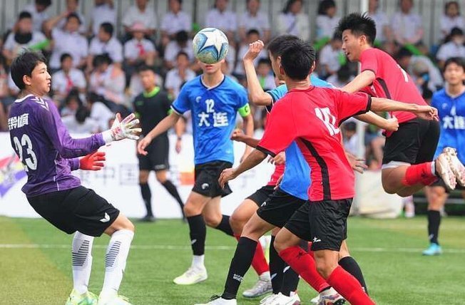 U15表现依赖个人，U16团队协作更优