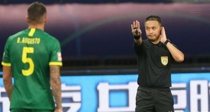 关于那个失球，看看是谁在一步一步带节奏