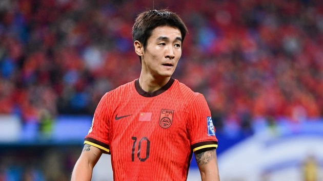 张玉宁双响京城4-0终结新鹏城七连胜